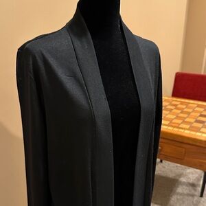 High quality beautiful boutique sweater. Elegant Black Women's Jacket